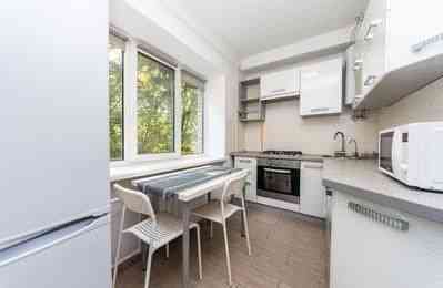 Продаж Квартира 2-кімнатна, 2/5 поверх на Німанська вул., д. 2 Kiev