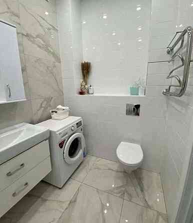 Оренда Квартира 1-кімнатна, 3/10 поверх на Драгоманова, 42 а Kiev