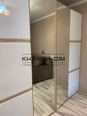 Оренда Квартира 1-кімнатна, 2/5 поверх на Космонавта Комарова просп./Любомира Гузара просп. Київ