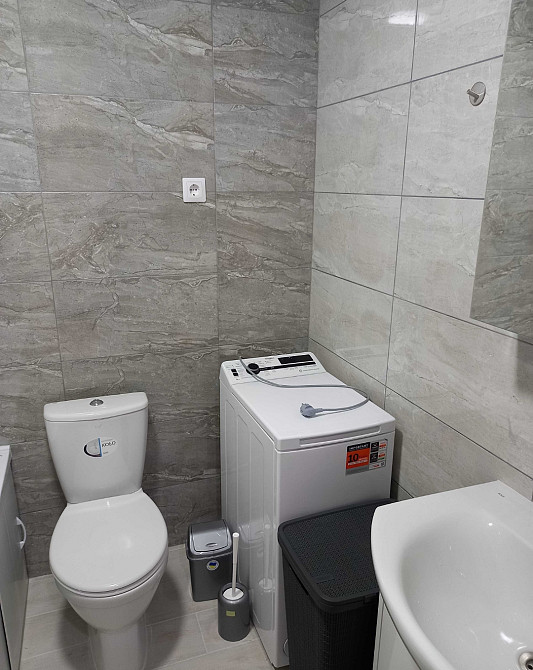 Оренда 1к Квартира 50 кв.м ЖК Домбровський Житомир - изображение 1