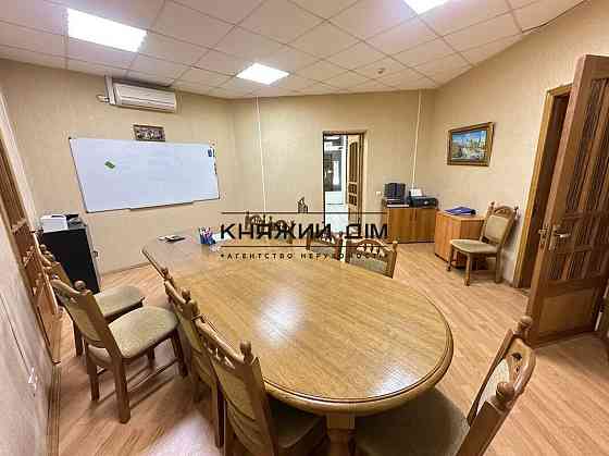 Оренда офісне приміщення на Драгоманова ул. поверх - 1/11 Київ