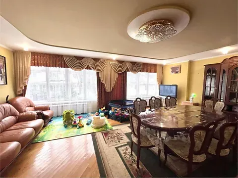 Продаж 3-поверховий   337.6 кв.м 5 кімн. на Фабрична вулиця 9/1 Тернопіль - фото 19