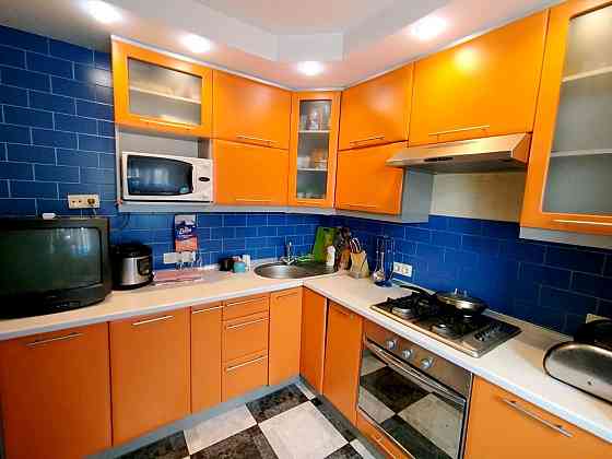 Продаж Квартира 3-кімнатна, 4/5 поверх на Осенняя ул., 4А Дніпро