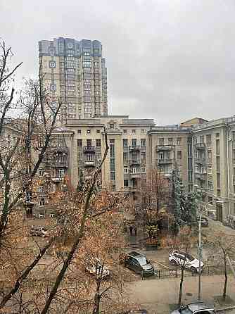 Продаж Квартира 2-кімнатна, 4/5 поверх на Інститутська вул., д. 13-А Київ