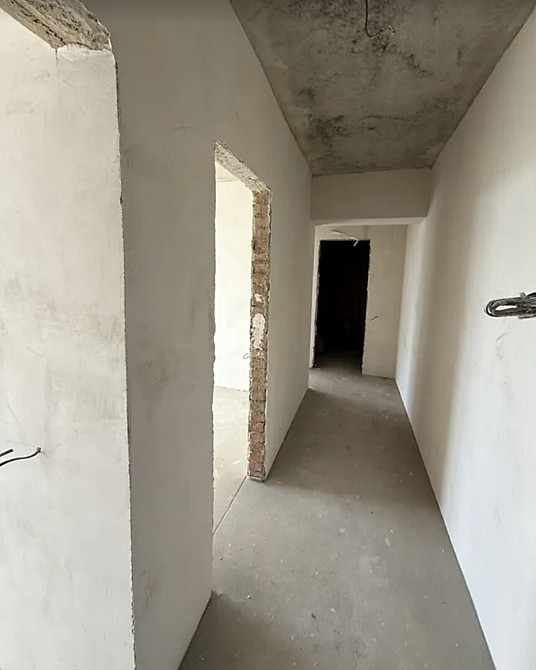 Продаж 2-кімнатної квартири в передмісті Тернополя (с. Петриків)  - фото 2