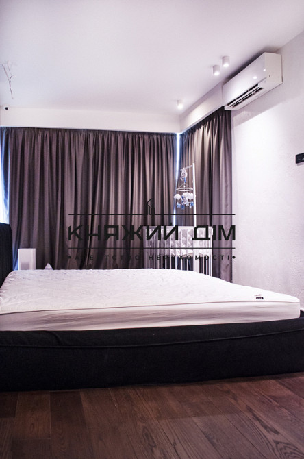 Без комиссии! Продажа видовой 3-х к. квартиры с дизайнерским ремонтом в ЖК Заречный. № 21133695 Kiev - photo 1