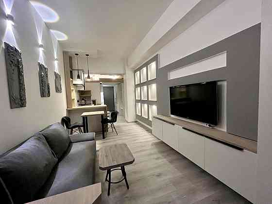 Оренда Квартира 1-кімнатна, 12/12 поверх на Нижній Вал, 27-29 Kiev