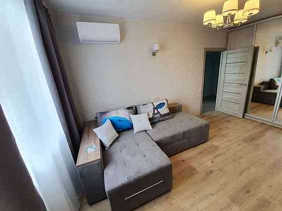 Оренда Квартира 1-кімнатна, 18/25 поверх на бул. Кольцова, 7 Київ