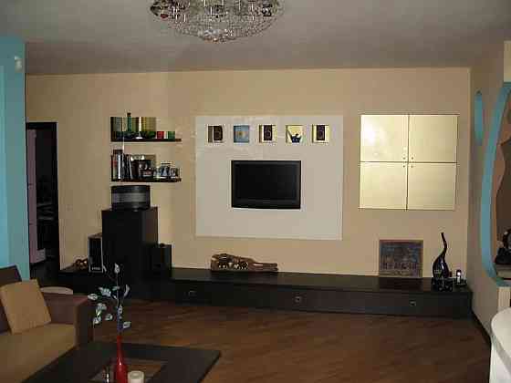 Продаж Квартира 3-кімнатна, 1/5 поверх на вул. Глинянський Тракт Львов