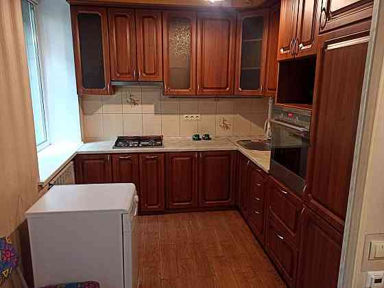 Оренда Квартира 3-кімнатна, 2/5 поверх на просп. Перемоги, 30 Kiev