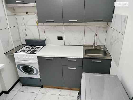 Оренда Квартира 1-кімнатна, 4/5 поверх на вул. Григорія Чупринки, 4 Kiev