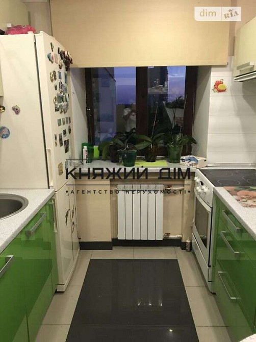 Продаж 3-кімнатної роздільної квартири, метро Святошин, Житомирська. № 21143137 Київ - фото 9