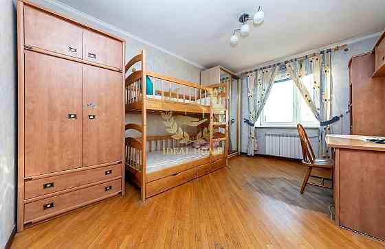 Продаж 3к. квартири, м. Харківська Київ