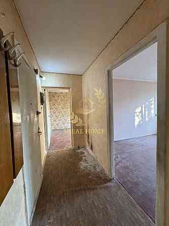 Продається 3-кімнатна квартира в Деснянському р-ні ( Лісовий масив ) Київ