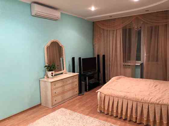 Оренда Квартира 1-кімнатна, 11/22 поверх на ул. Михаила Драгоманова, 31-б Київ