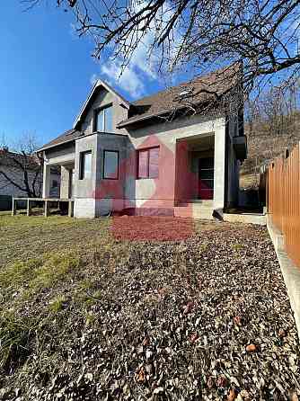 Продаж Будинок на Джерельна Ужгород