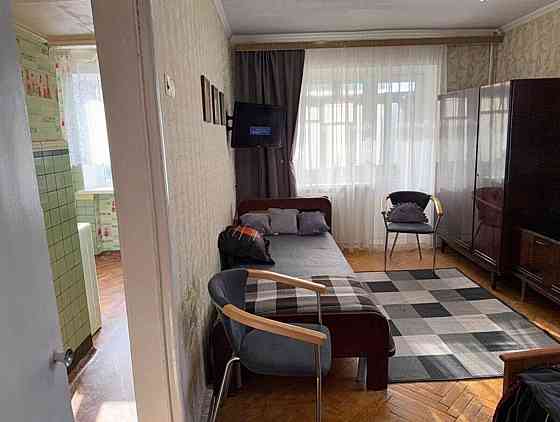 Оренда Квартира 1-кімнатна, 4/5 поверх на Пластова, 15 Киев