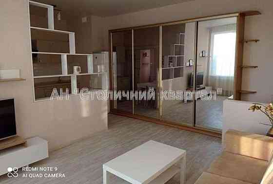 Оренда Квартира 2-кімнатна, 11/23 поверх на Нагірна вул., 18/16 Kiev