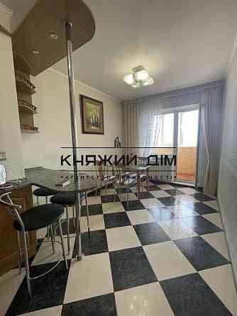 Оренда Квартира 2-кімнатна, 16/18 поверх на Вишняковская ул. Київ