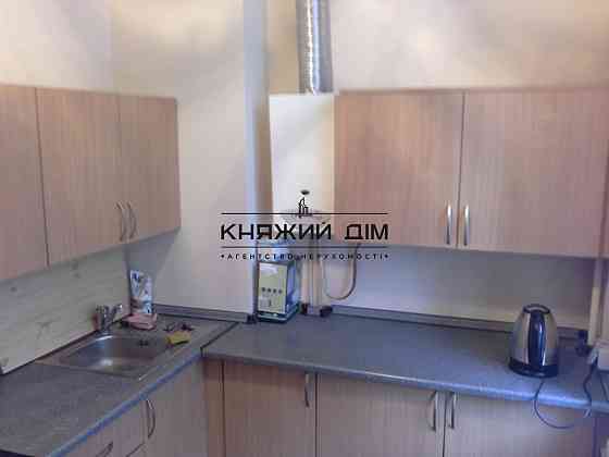 Оренда офісне приміщення на Тургеневская ул. поверх - 3/4 Київ