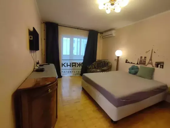 Продаж 3 кімнатна квартира КОД 21145916 Киев
