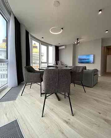 Продаж Квартира 2-кімнатна, 24/25 поверх на Оболонський просп., 19 Київ