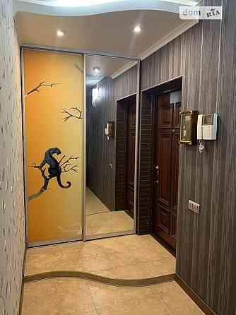 Оренда Квартира 1-кімнатна, 12/17 поверх на ул. Михаила Драгоманова Київ