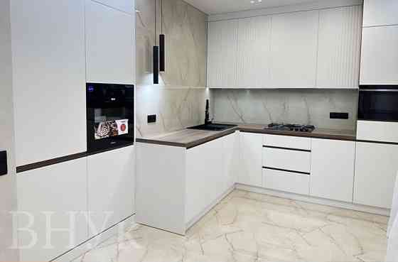 Продаж Квартира 3-кімнатна, 3/9 поверх на Академіка Ющенка Вінниця