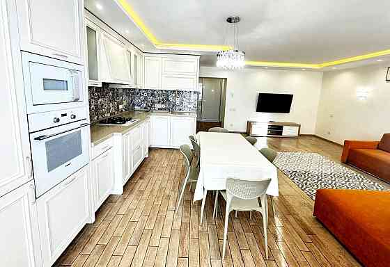 Продаж Квартира 5-кімнатна, 9/12 поверх на Владимирская ул., 1 Днепр