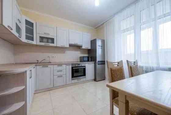 Оренда Квартира 2-кімнатна, 25/25 поверх на ул. Сикорского Київ