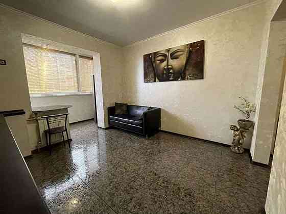 Оренда Квартира 1-кімнатна на ул. Михаила Гришко, 8 Київ