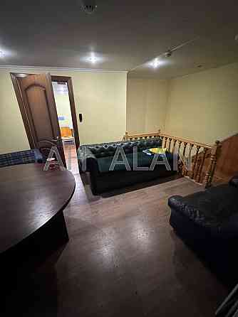 Оренда офісне приміщення на Басейна вул., 12 приміщень - 3, поверх - 1/5 Київ