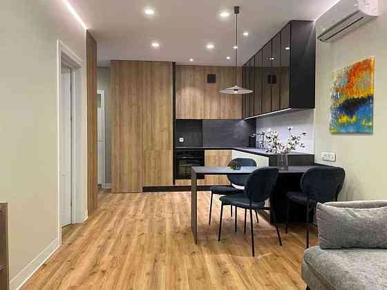 Оренда Квартира 1-кімнатна, 16/26 поверх на ул. Ревуцкого Kiev