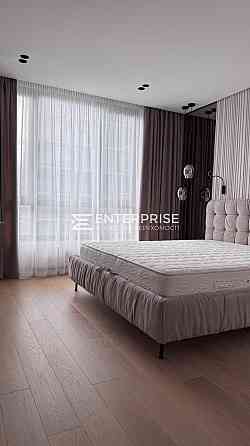 Продаж 2к Квартира 78 кв.м Салютна вул. Kiev