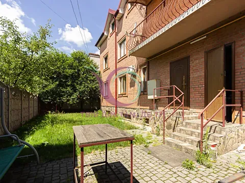 Продаж 3-поверховий   468.1 кв.м 7+ кімн. на Братів Дужих (Комарова) вулиця 35А Львів - фото 2