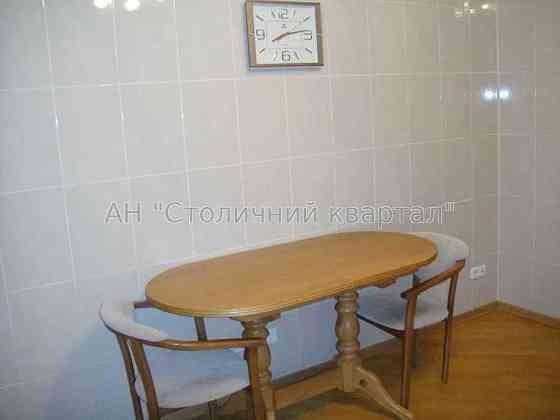 Продаж Будинок 3-кімнатний на Лісківська вул., 24 Київ