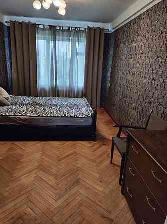 Оренда Квартира 3-кімнатна, 7/9 поверх на Миколайчука, 9 Kiev