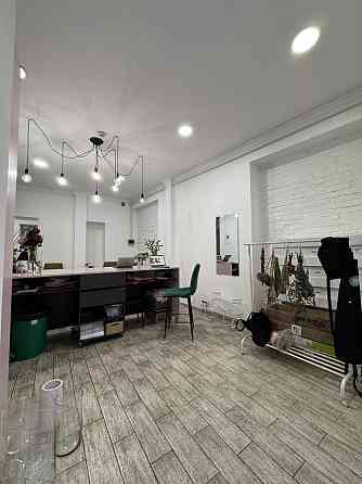 Оренда торгове приміщення на вул. Січових Стрільців поверх - 1/5 Івано-Франківськ