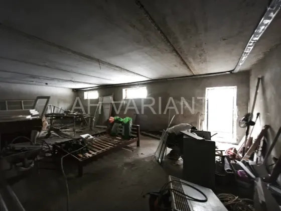 For sale Space In Residential Building area 68 sq.m  at Лінтура 10 Uzhhorod