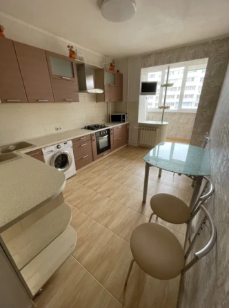 Продаж Квартира 2-кімнатна на ул. Академика Заболотного, 66 Одесса