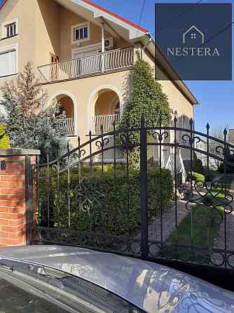 Продаж Будинок 7-кімнатний на Ізумрудна вул., 8 Минай