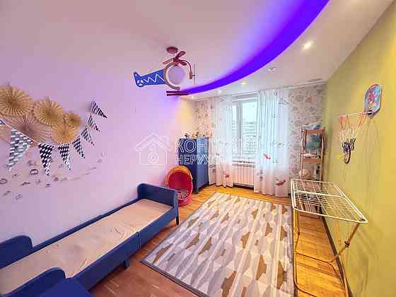 Продаж Квартира 3-кімнатна, 8/12 поверх на вул. Героїв Праці Харків