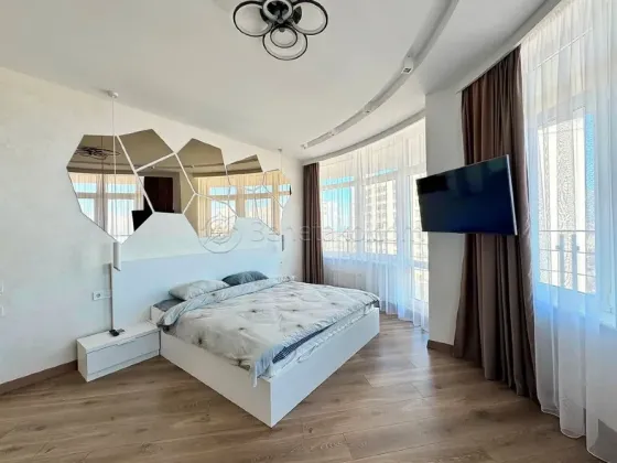 Оренда 3к Квартира 90 кв.м Аркадия, л. Валерия Самофалова, 16А/5 Одеса