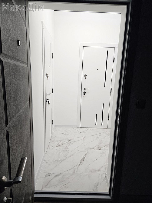 Продаж Квартира 1-кімнатна, 1/10 поверх на вул. Замонастирська Тернопіль - фото 2