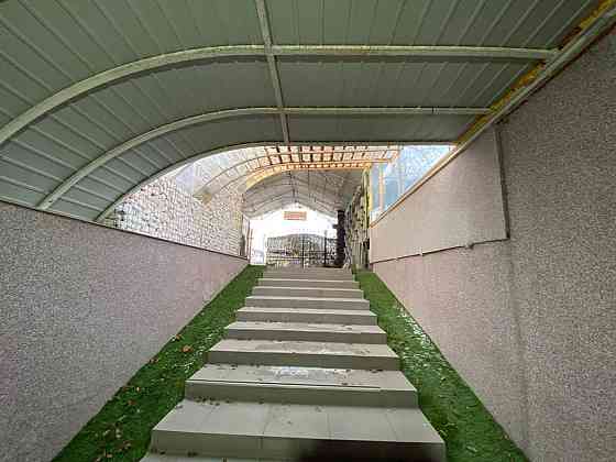 Оренда приміщення вільного призначення на вул. Захисників України Кременець