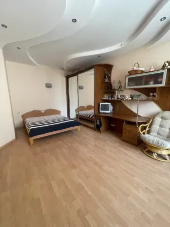 Продажа 3-этажный Дом с участком 6 сот 190 кв.м 4 комн. на Костанди Одесса