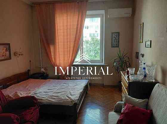 Продаж Квартира 2-кімнатна, 5/5 поверх на вул. Юлії Здановської Київ