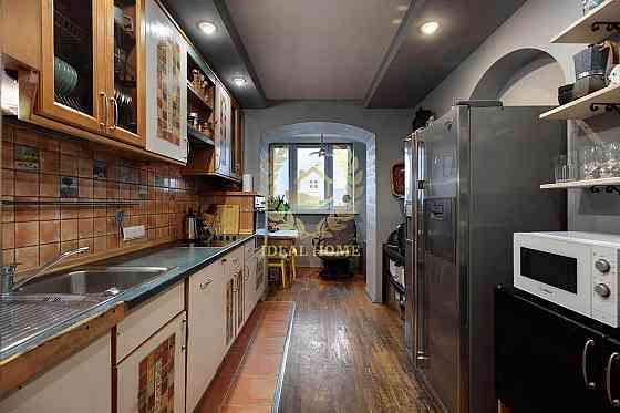 Продам 2 рівневу квартиру проспект Перемоги Київ