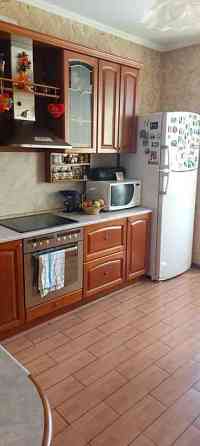 Оренда Квартира 2-кімнатна, 16/15 поверх на ул. Миропольская, 39 Киев