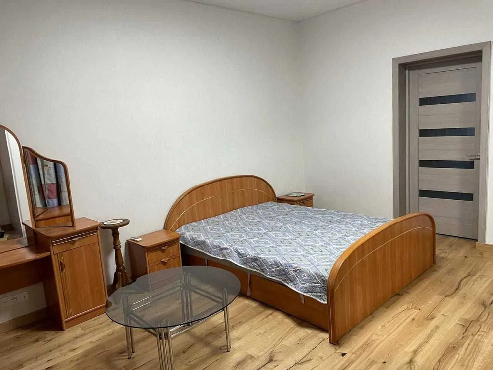 Оренда Квартира 3-кімнатна, 5/9 поверх на Кирилівська, 124. Kiev - photo 1